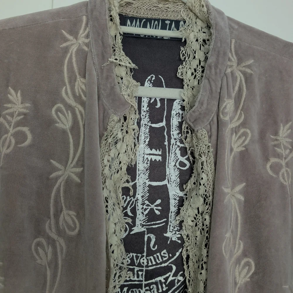 Magnolia Pearl Opera Coat - Picture 2 of 5